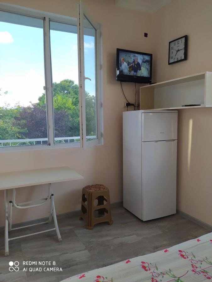Emzari'S Apartment Кобулети Екстериор снимка